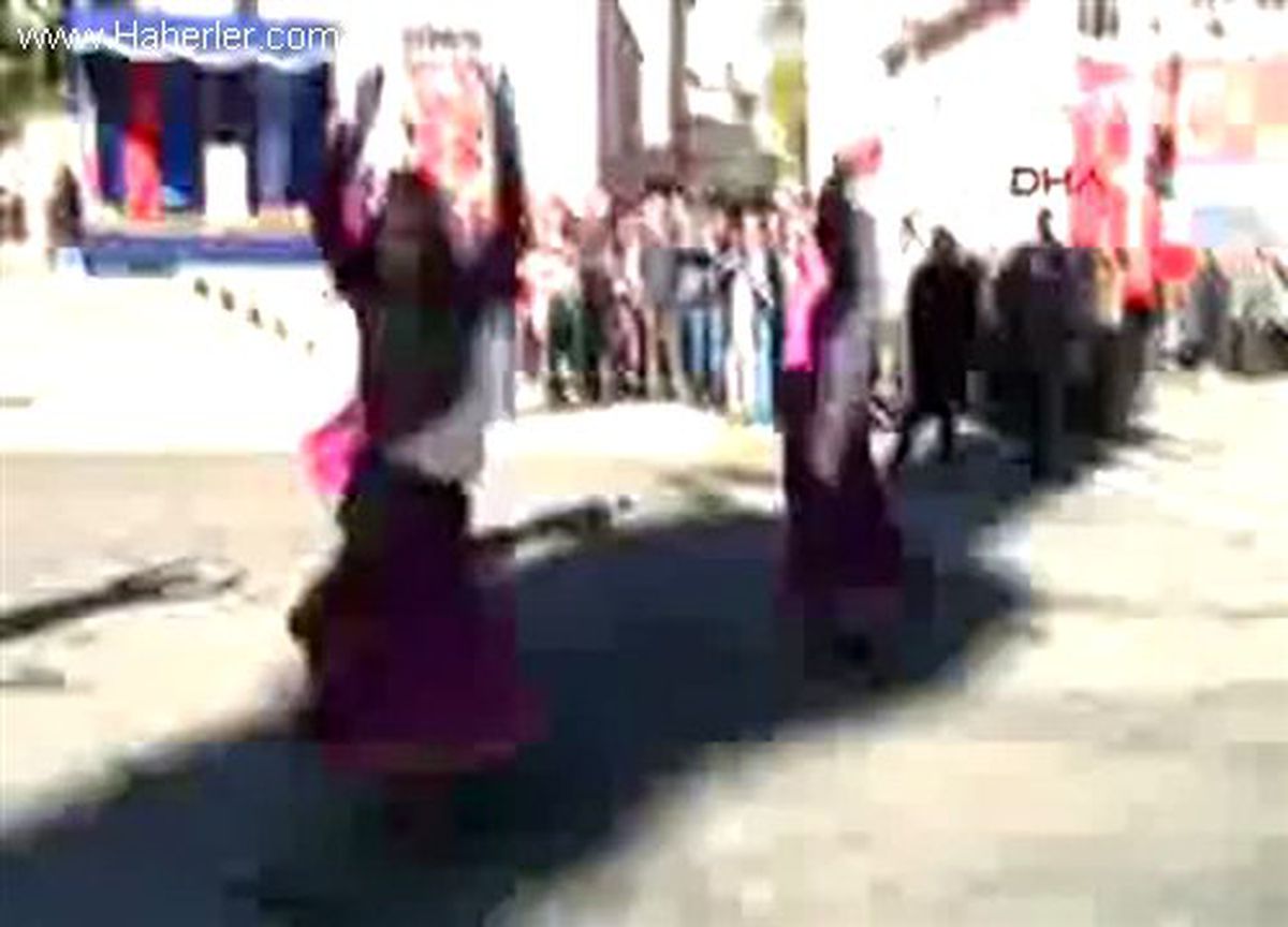 Rize\'de Önce Dans Sonra Horon