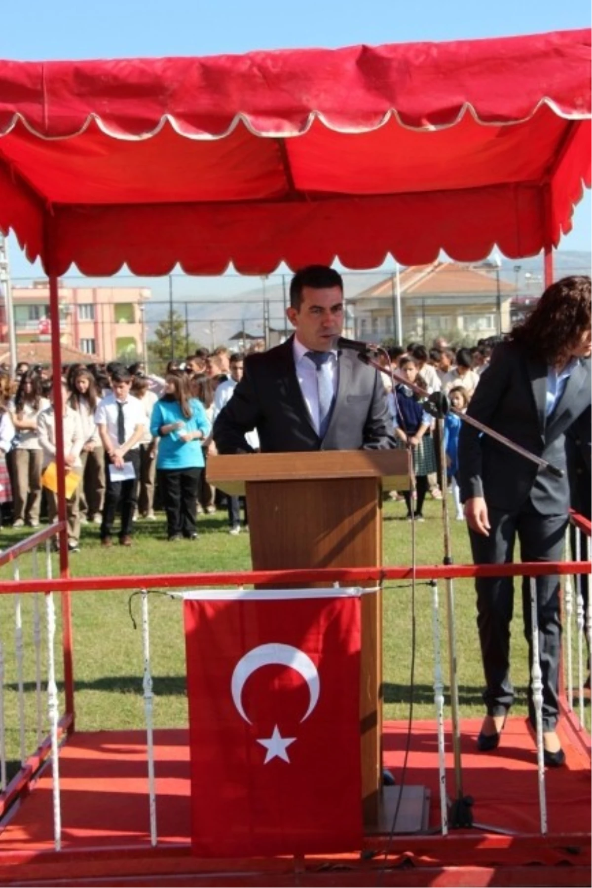 Sarıgöl\'de Coşkulu Cumhuriyet Bayramı Töreni