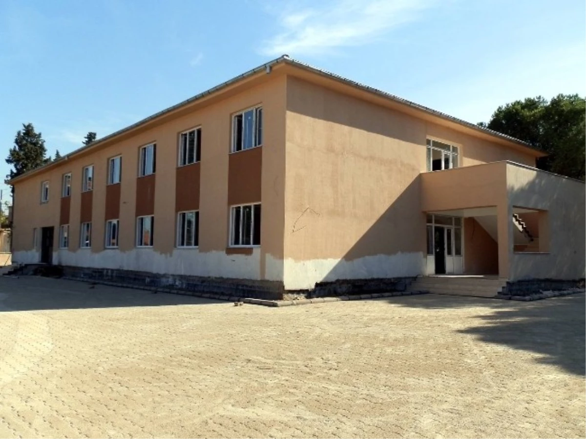 Sart Mahmut İlköğretim Okulu Ek Binası Açılışa Hazırlanıyor