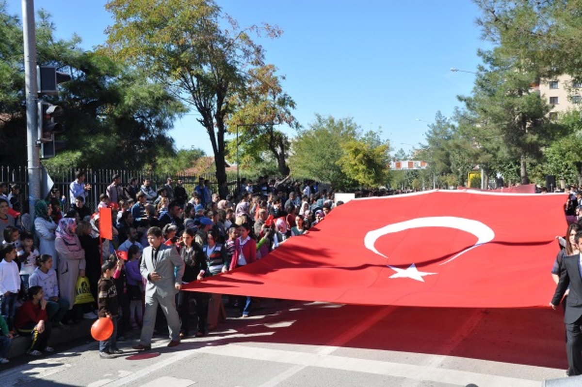 Siirt\'i Cumhuriyet Coşkusu Saracak