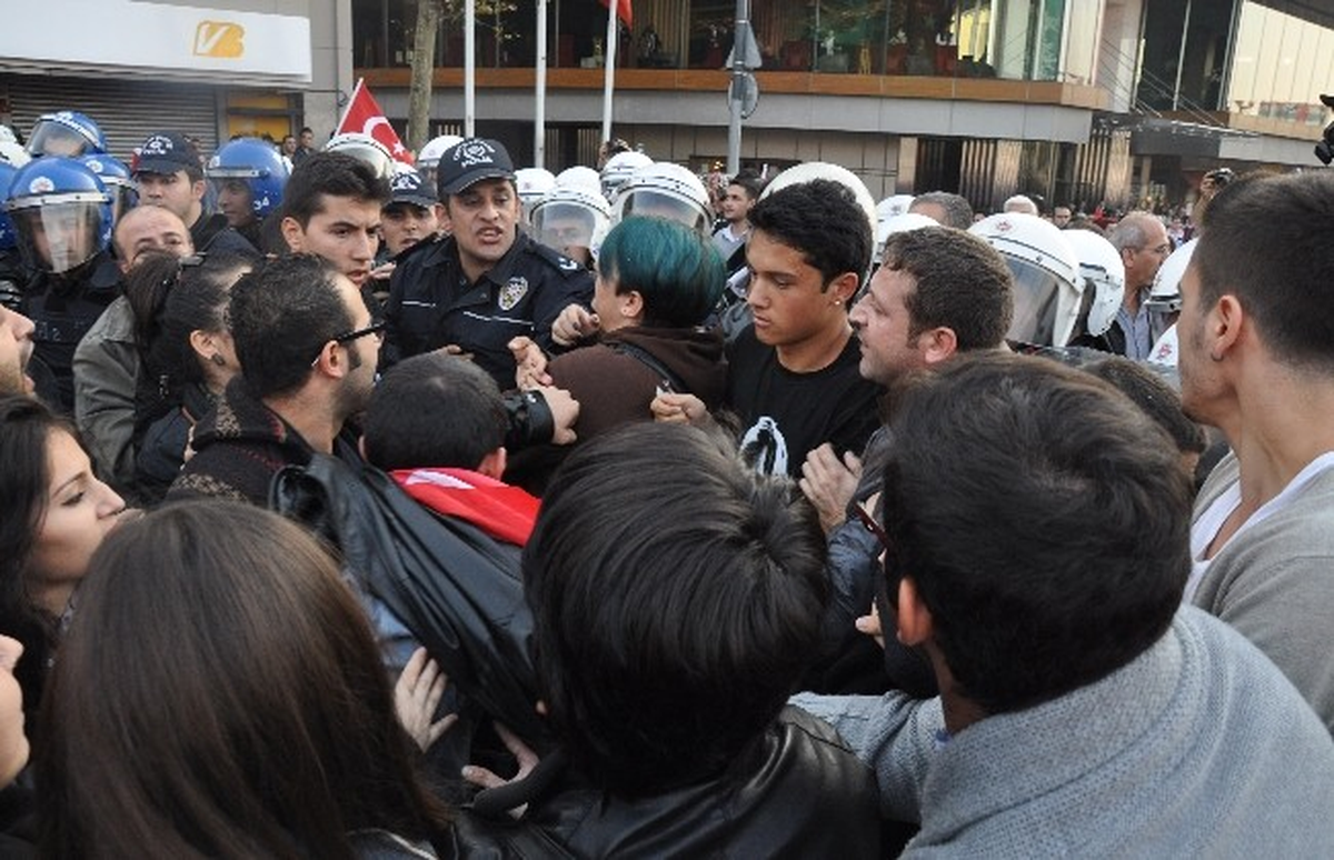 Taksim Meydanında 29 Ekim Gerginliği