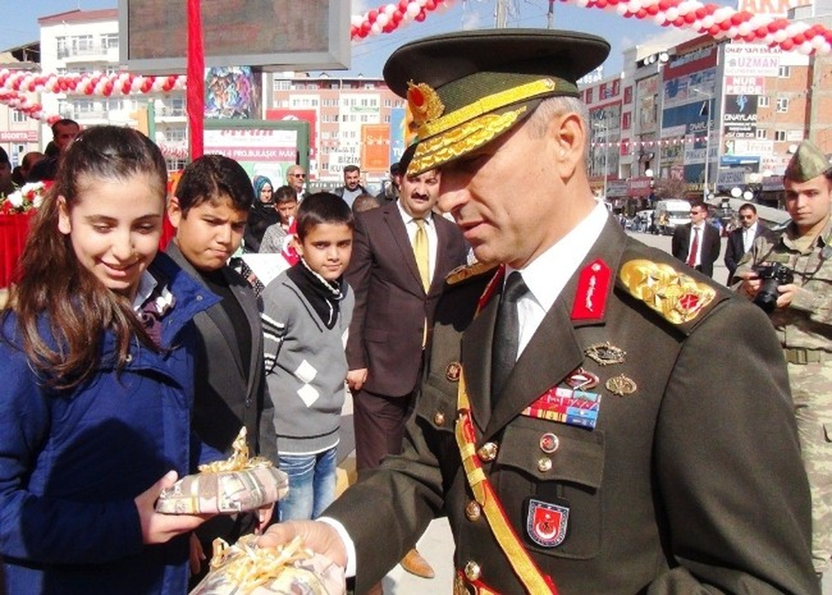 Van\'da Cumhuriyet Bayramı Coşkusu