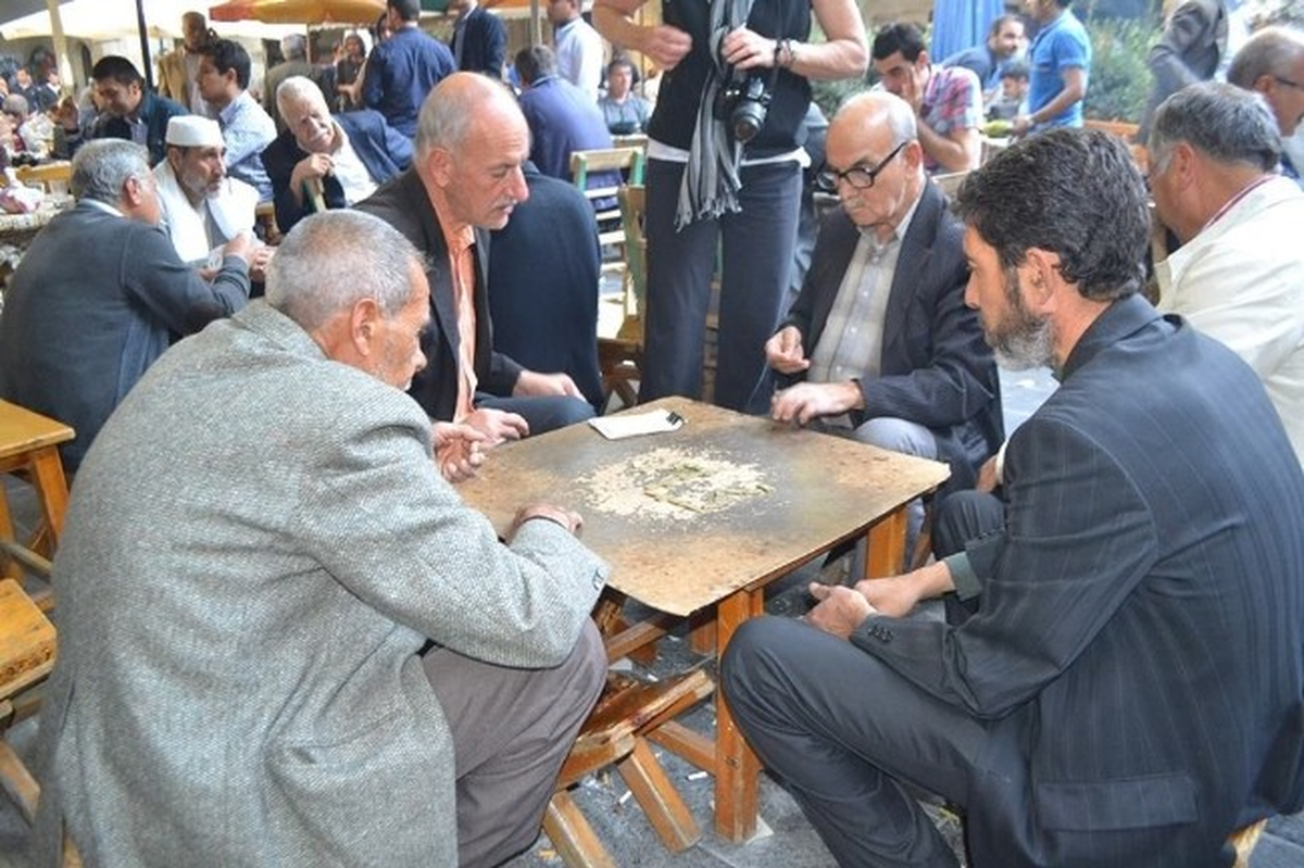 Yaşlıların Domino Keyfi