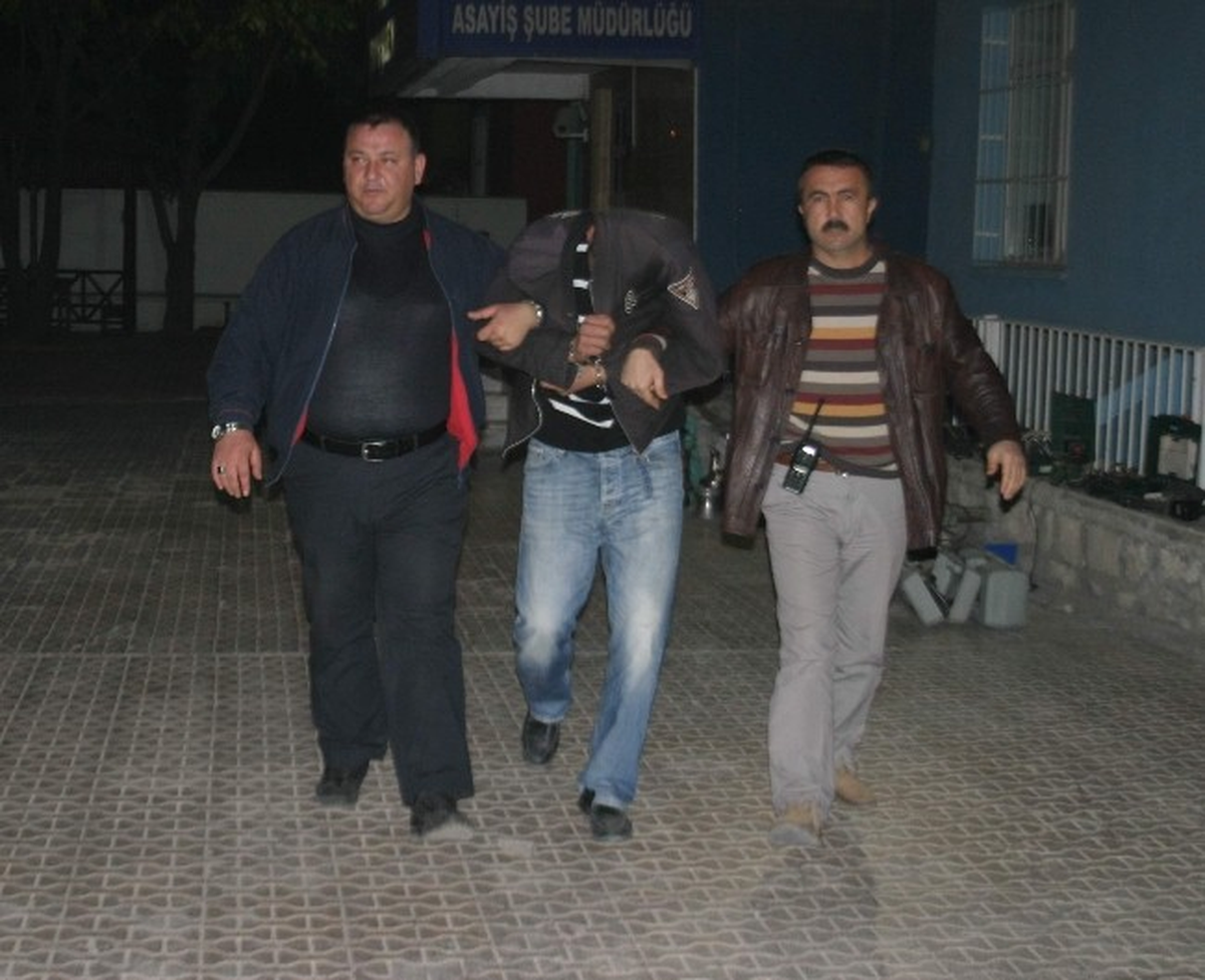 Yüzük Hırsızı Yakalandı