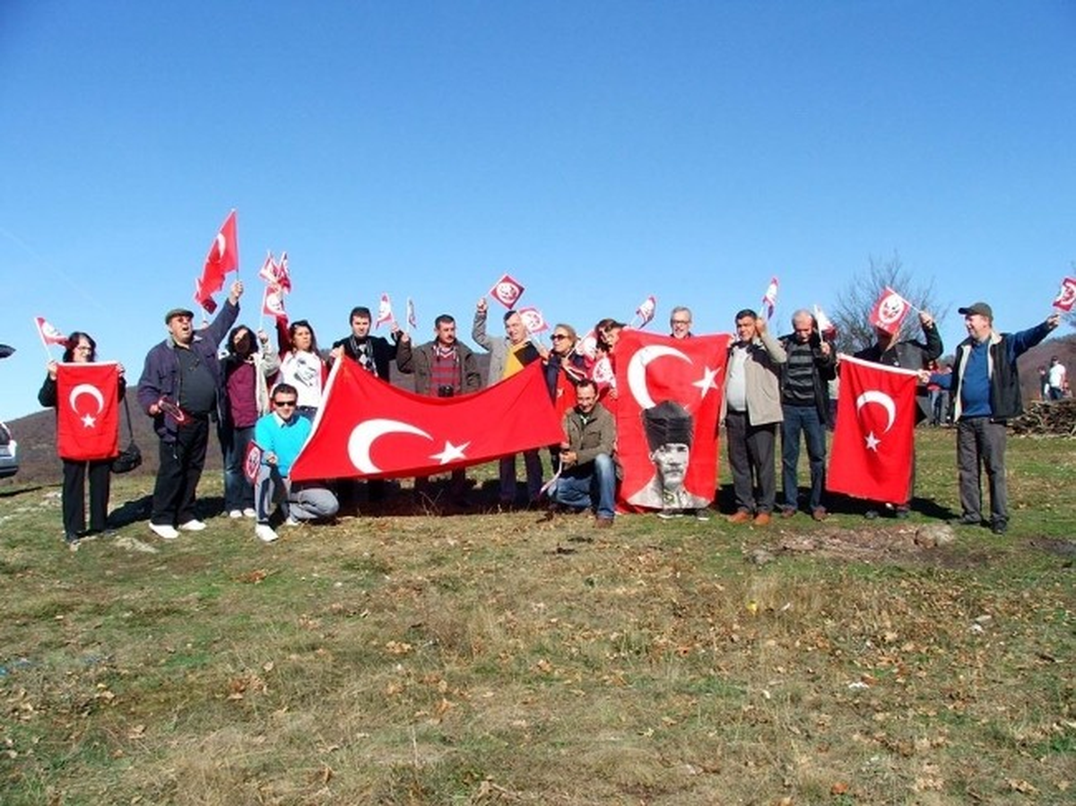 Mahya Tepesinde İstiklal Marşı ve Andımız Okundu