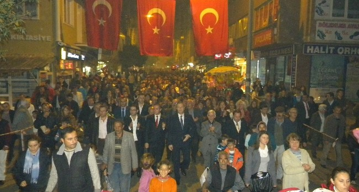 3 Bin Kişilik Cumhuriyet Yürüyüşü Düzenlendi