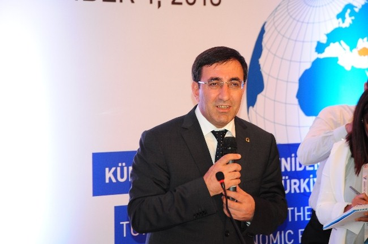 5. İzmir İktisat Kongresinin İlk Günü Sona Erdi