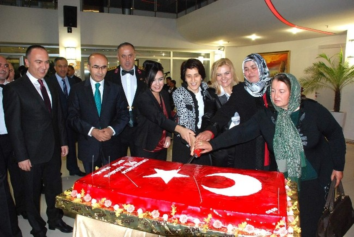 Adıyaman\'da Cumhuriyet Resepsiyonu Düzenlendi