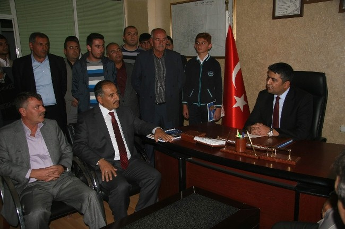 AK Parti\'den Osman Durna, Aday Adaylığı İçin Başvuru Yaptı