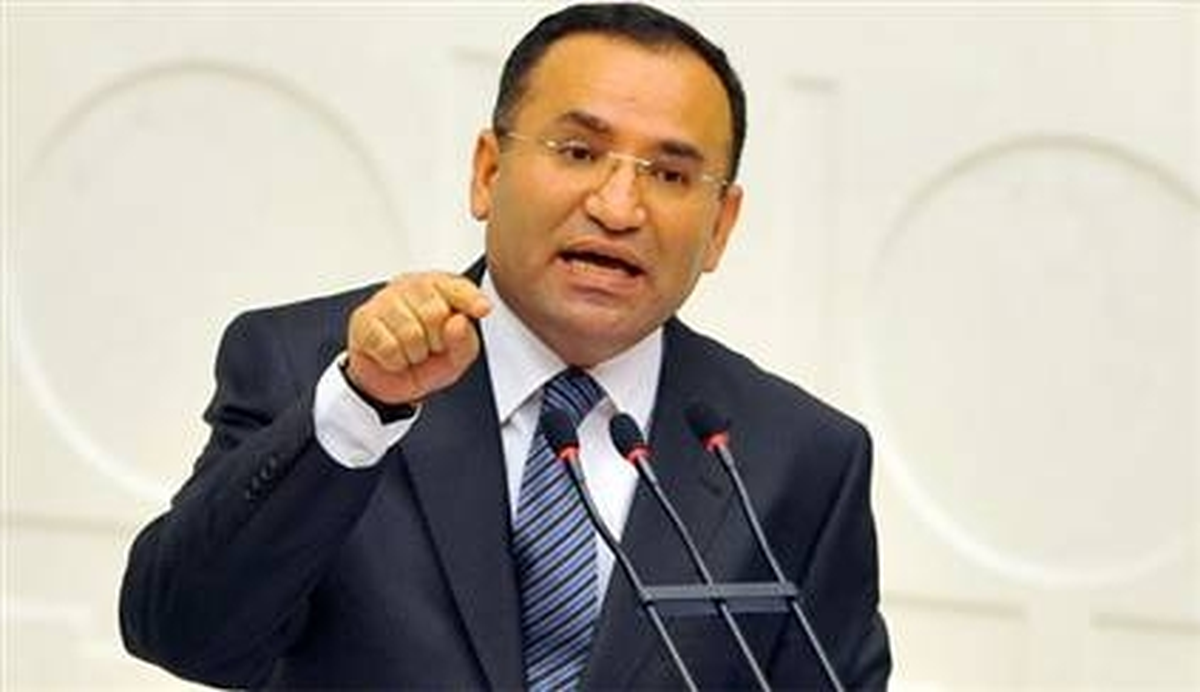 Bozdağ\'dan Kılıçdaroğlu\'na: Bu Muhalefet Değil Ahlaksızlık