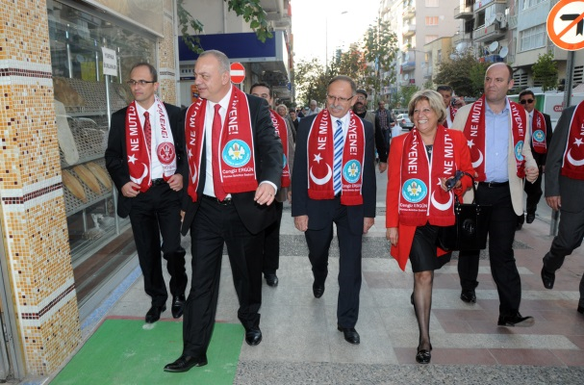 Başkan Ergün Vatandaşların Cumhuriyet Bayramı\'nı Kutladı