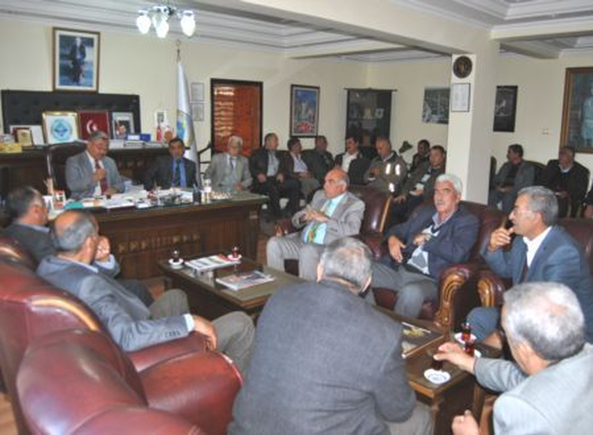 Başkan Yıldız, Köy Muhtarları ile Bir Araya Geldi