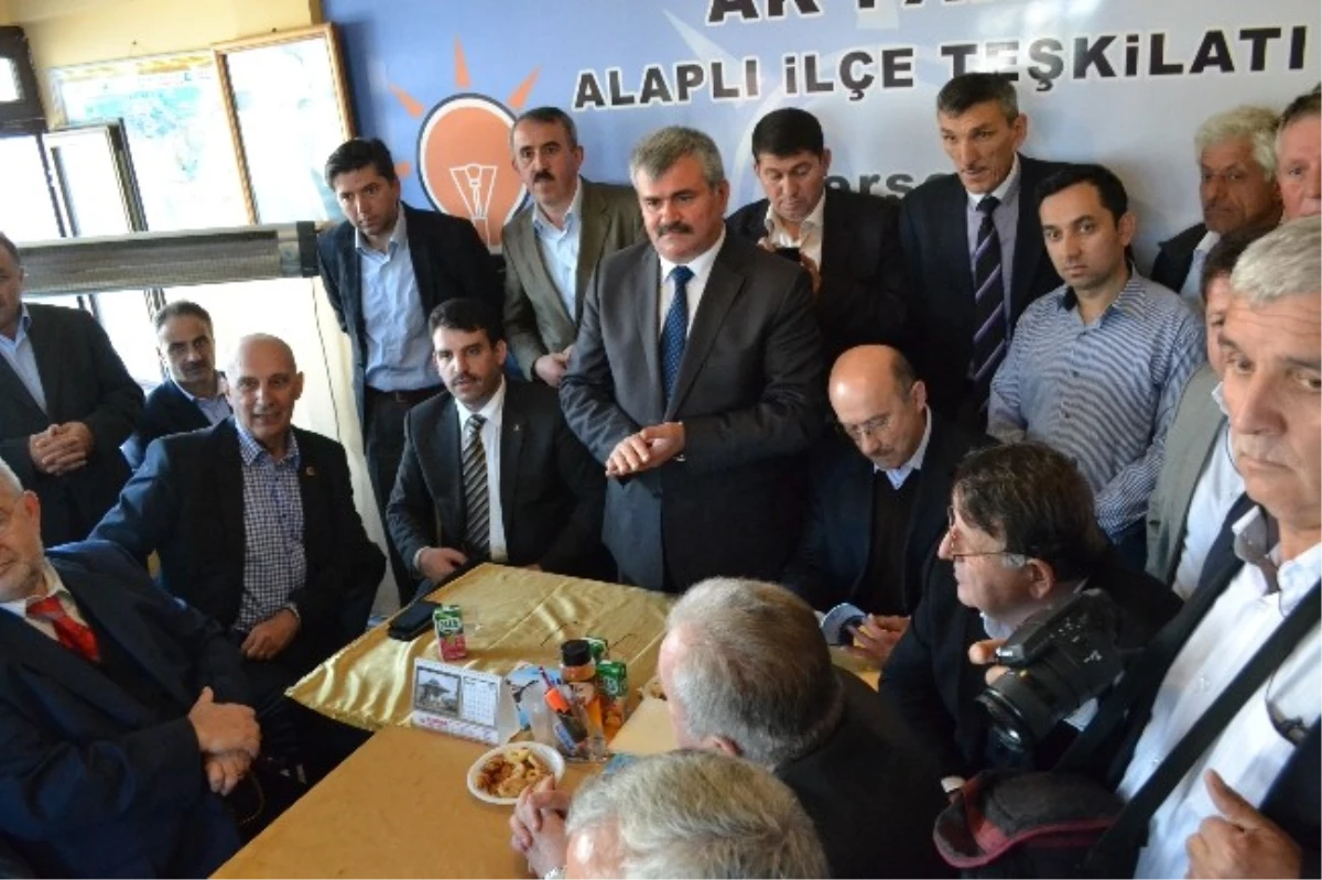 Çaturoğlu, AK Parti\'den Belediye Başkan Aday Adayı Oldu