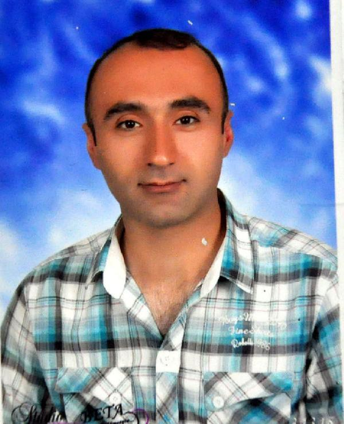 Cinayetten Aranan Kayınpeder, Seccadeyle Kapatılan Sığınakta Yakalandı