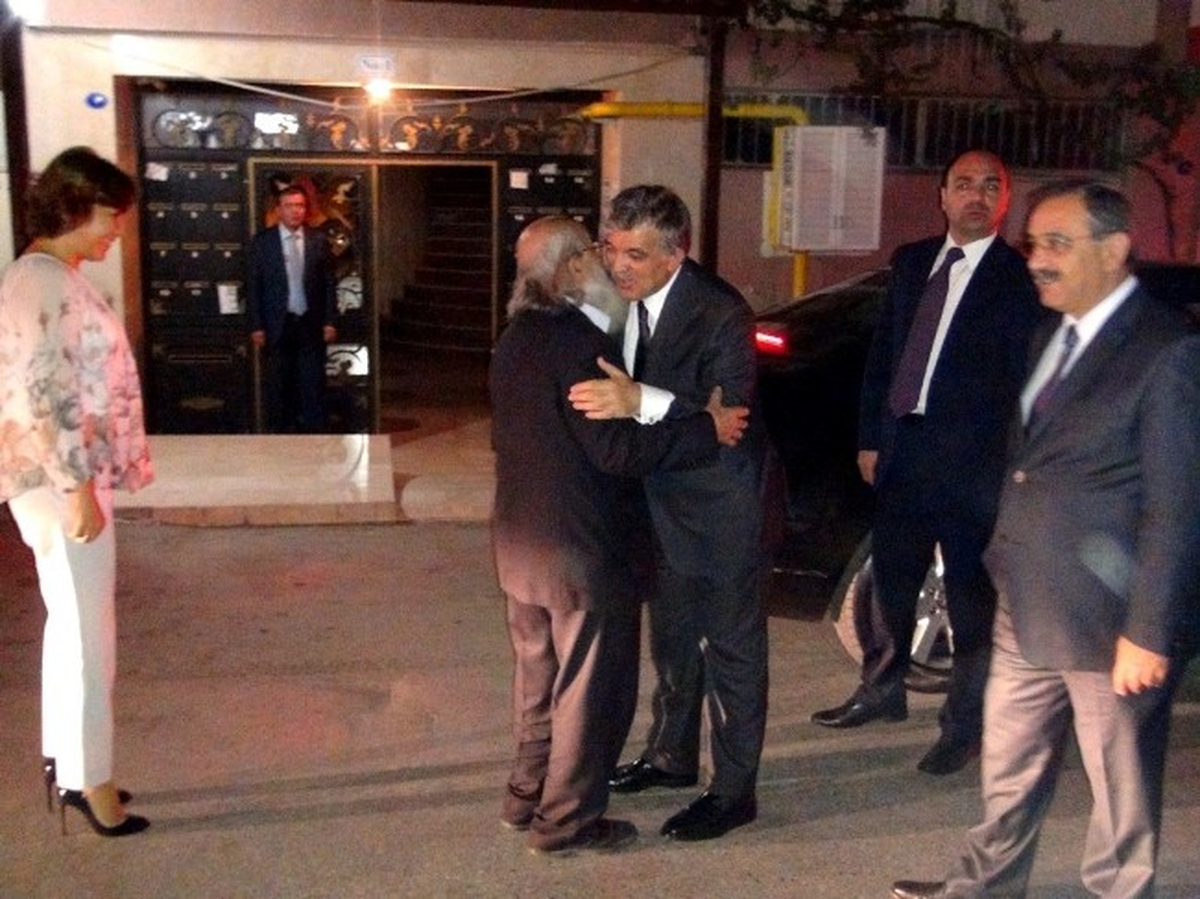 Cumhurbaşkanı Gül, Dayısını Ziyaret Etti