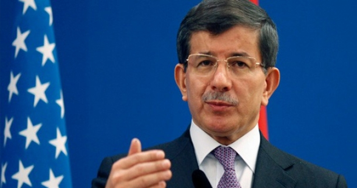 Davutoğlu, Budapeşte\'de Gül Baba Türbesini Ziyaret Etti