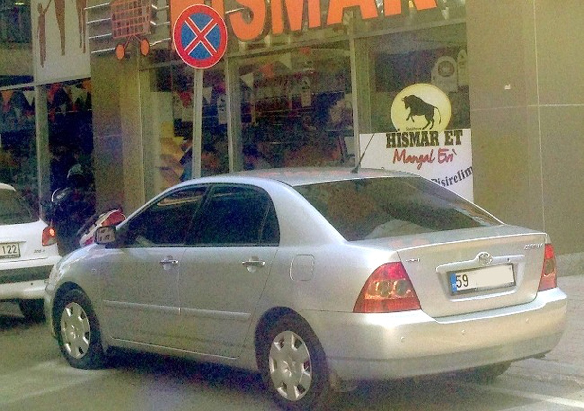 Emniyet Müdürü, Kendi Aracına Ceza Kestirdi