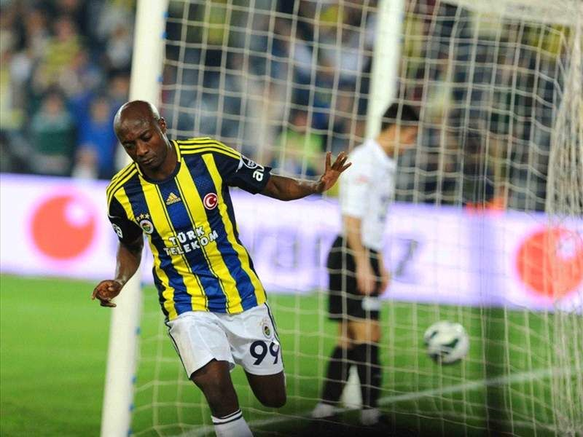 Fenerbahçeli Futbolcular Taraftarlarla Buluştu