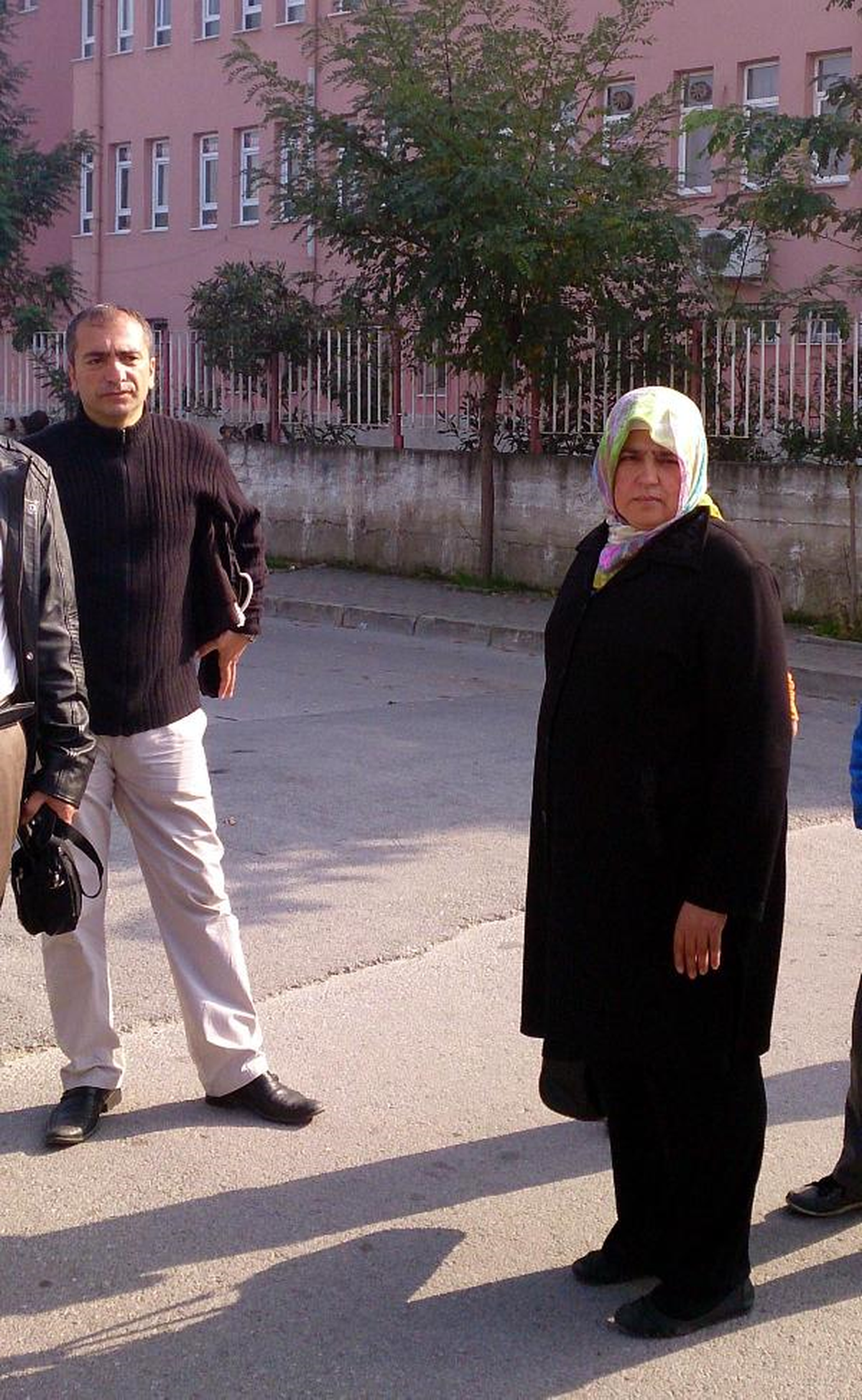 Gemlik\'te Okul İsminin Değiştirilmesi Tartışma Yarattı