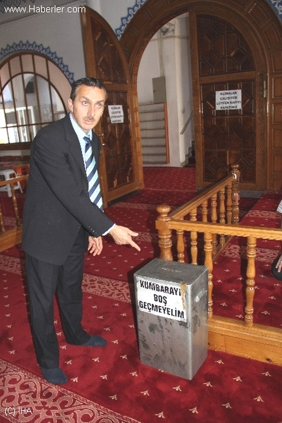 Hırsız, Caminin Kamera Sistemini Çaldı