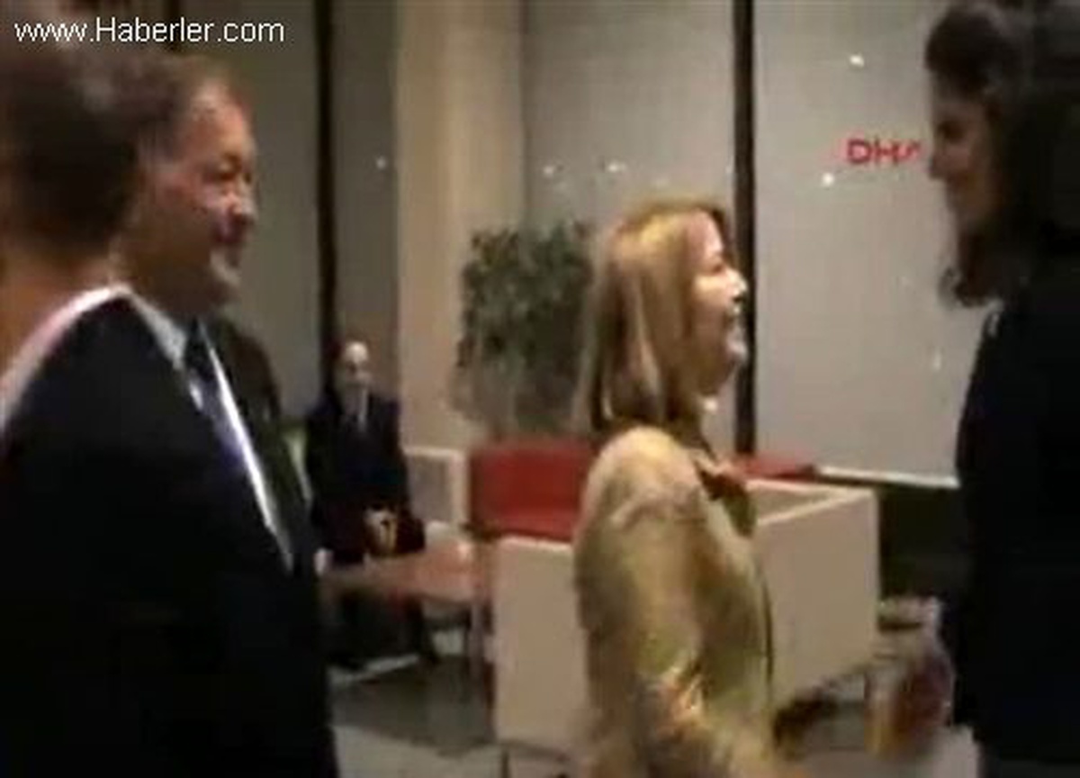 Kosova\'da Türkiye Cumhuriyeti\'nin 90\'ıncı Yıl Dönümü Görkemli Bir Resepsiyonla Kutlandı