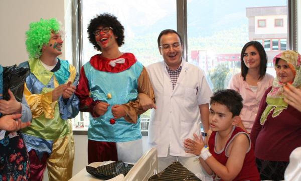 PAÜ\'de Lösemili Çocuklar Bayram Coşkusu Yaşadı