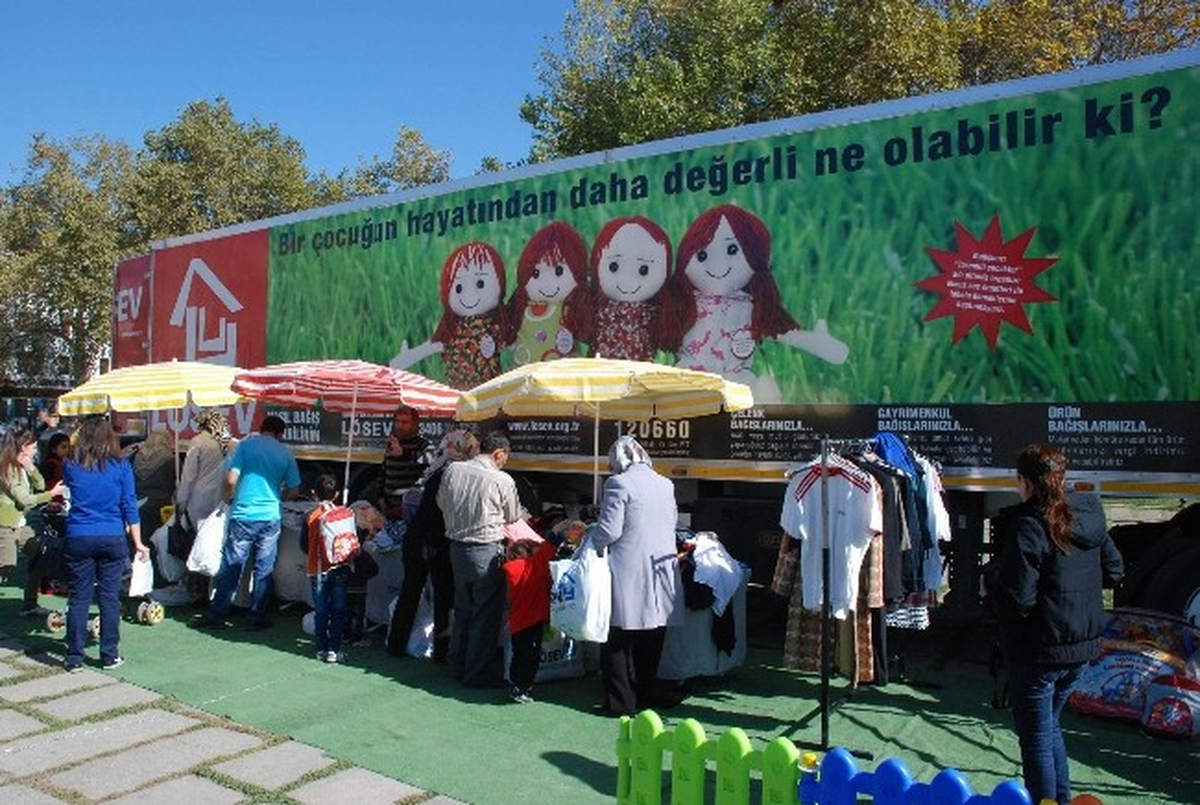 LÖSEV Tır\'ı Tokat\'ta