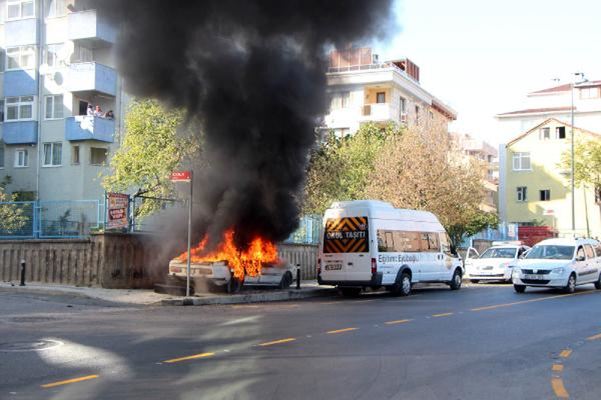 Lpg\'li Otomobil Alev Alev Yandı