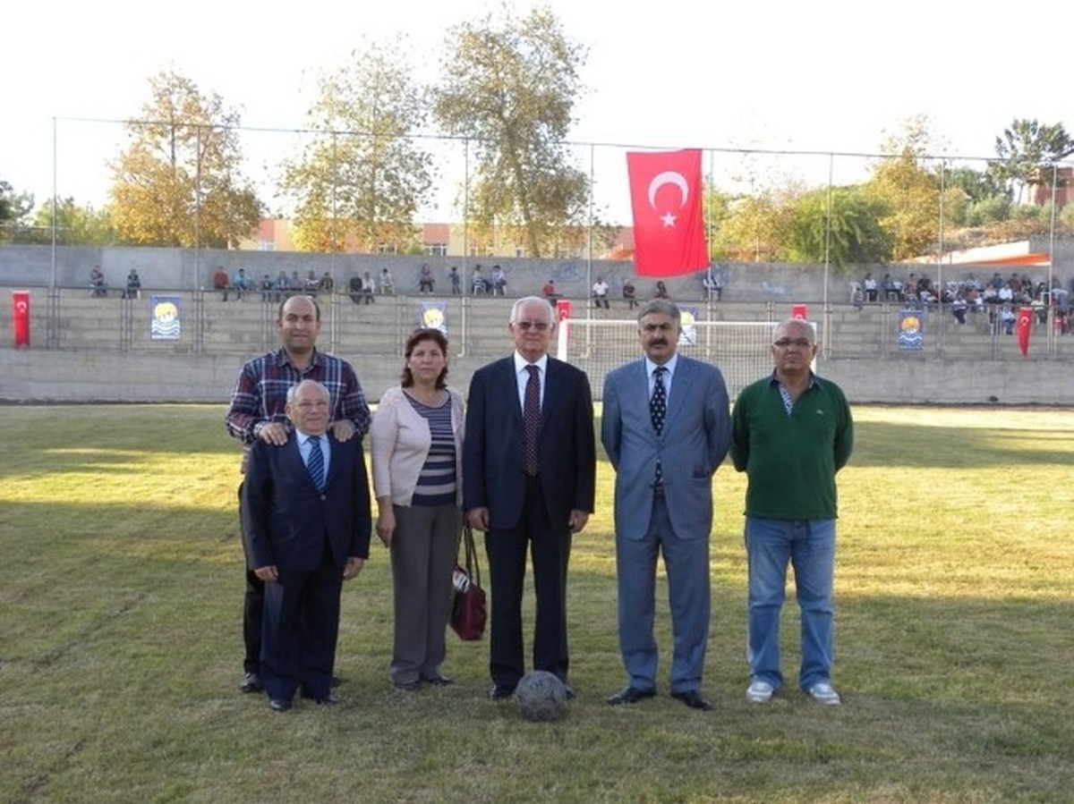 Mezitli Belediyesi Kuyuluk Futbol Sahası Açıldı