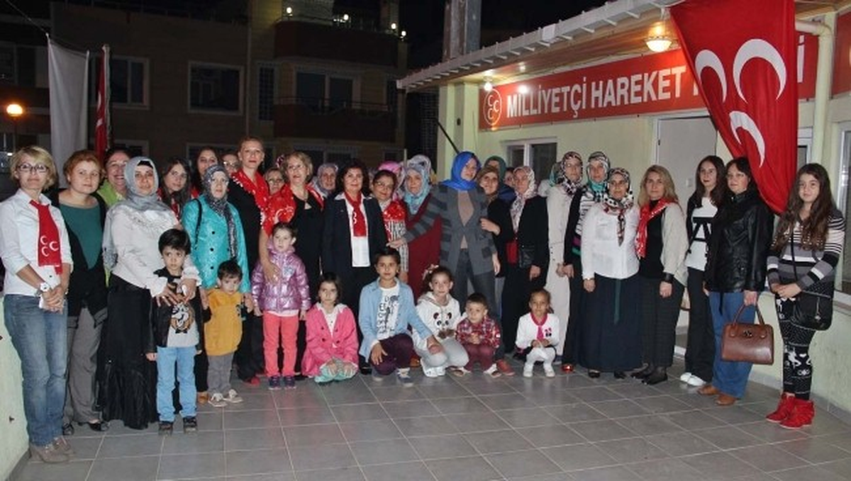 MHP Kadın Kollarından Çan Belediye Başkan Adayına Pasta İkramı