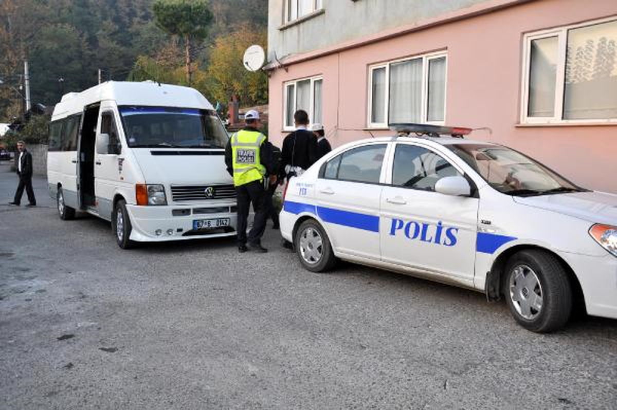 Öğrenci Servisinin Çarptığı Emekli Memur Öldü