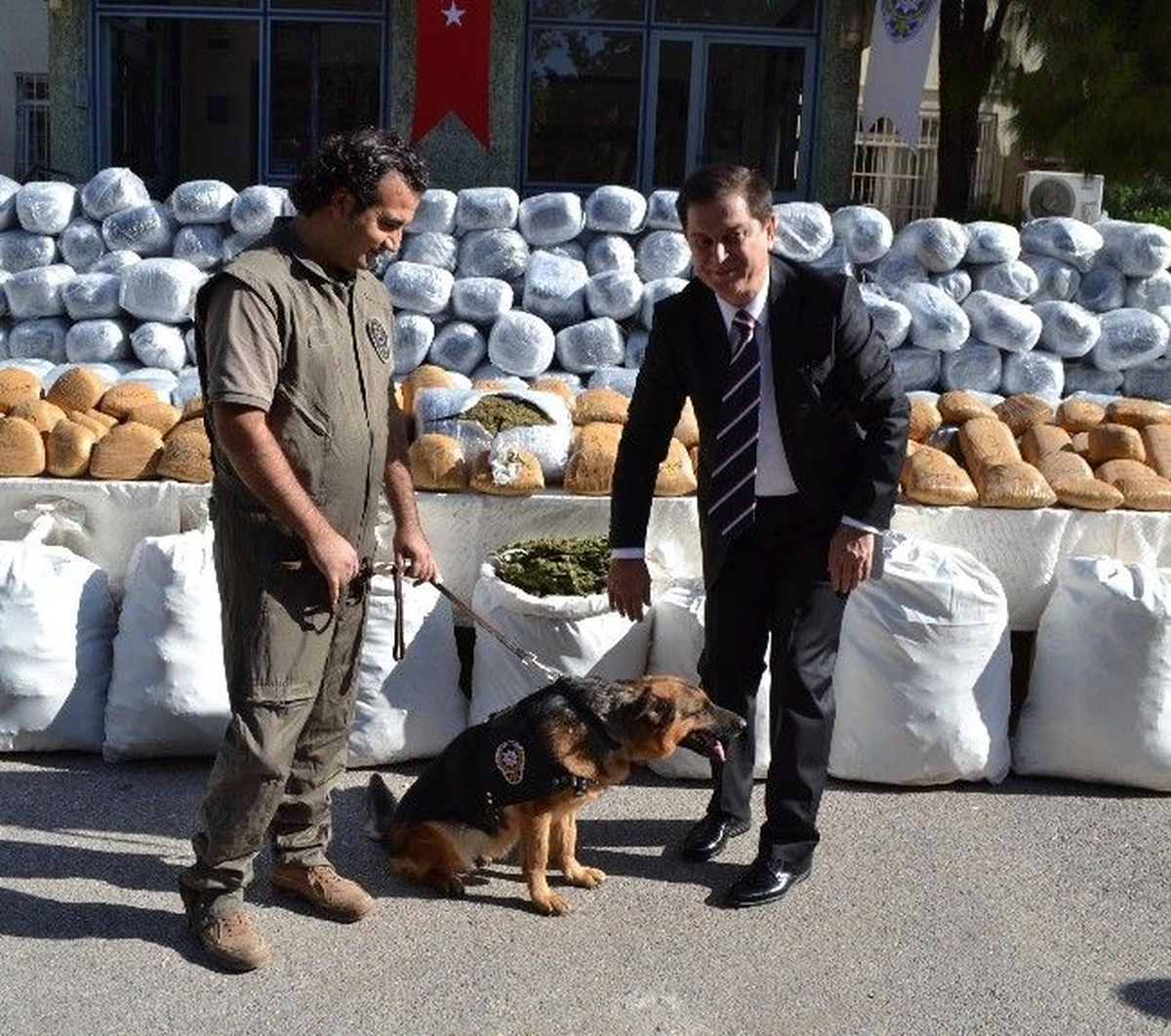 Osmaniye\'deki Uyuşturucu Operasyonu