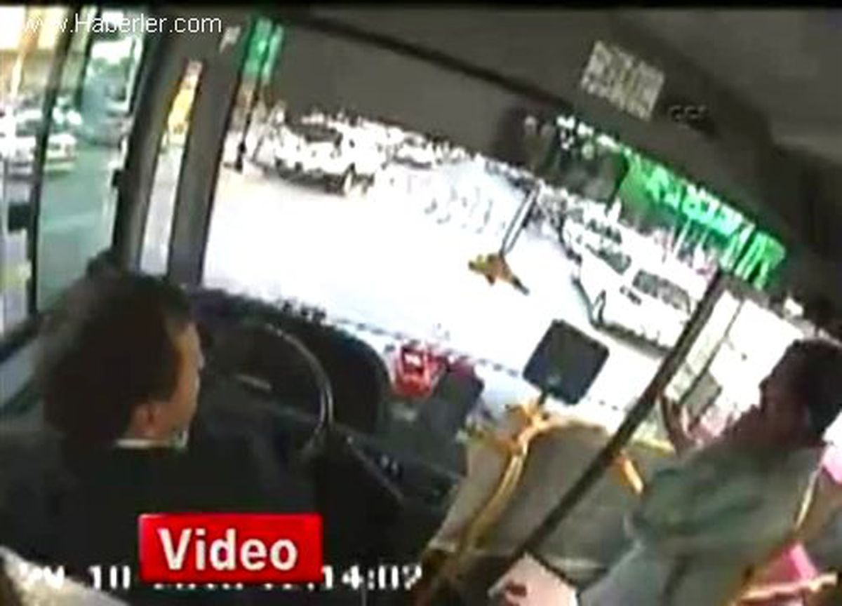 Şanlıurfa\'da Otobüs Şoförü Darp Edildi