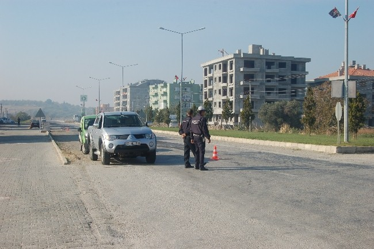 Trafik Polisleri Kritik Mesaide