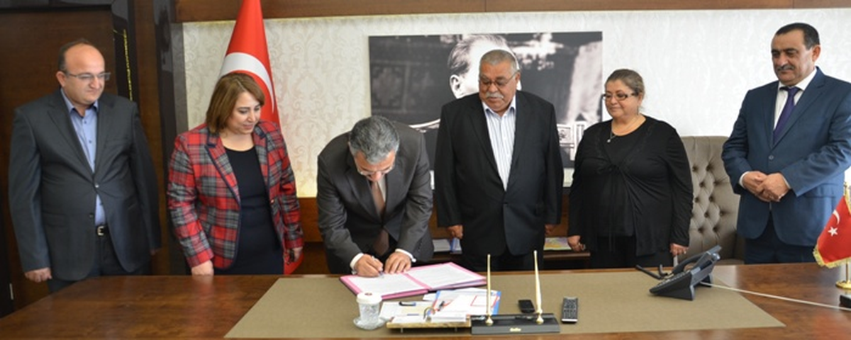 Türkiye\'nin İlk İmam Hatip Külliyesi Kuşadası\'na Yapılıyor