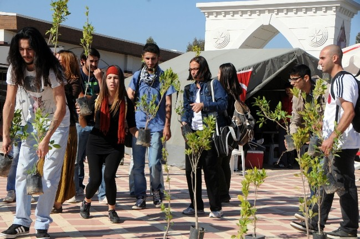 Akdeniz Üniversitesi Öğrencileri ODTÜ İçin Fidan Dikti