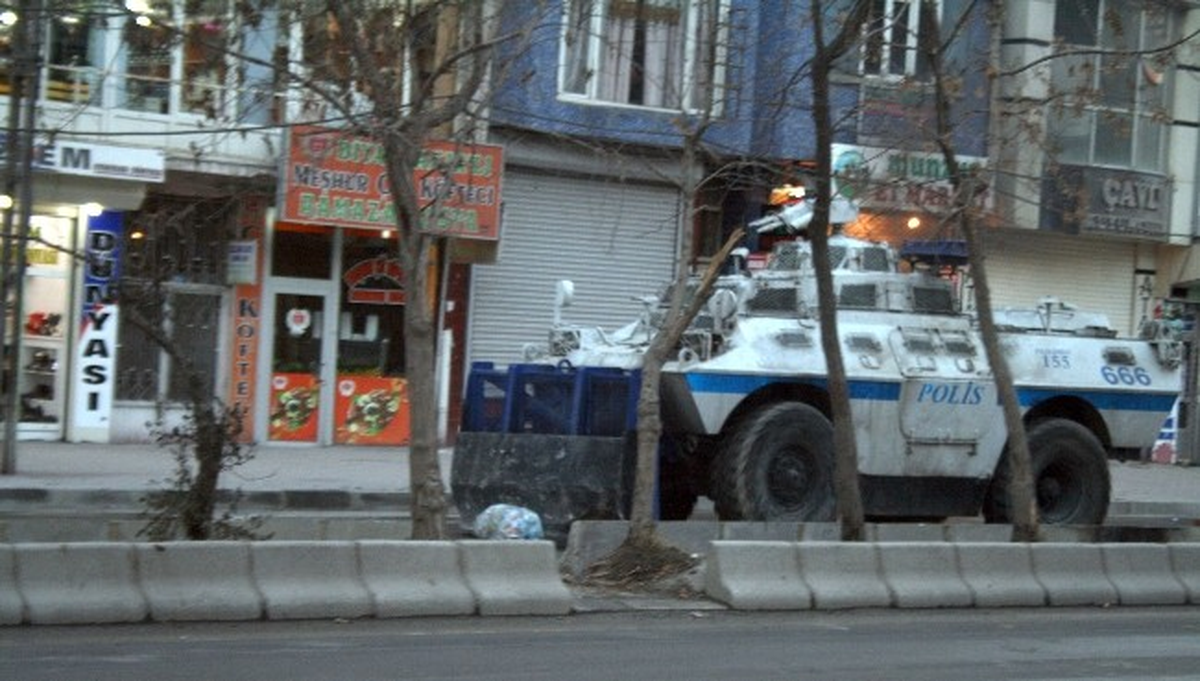 Yüksekova\'da Gerginlik