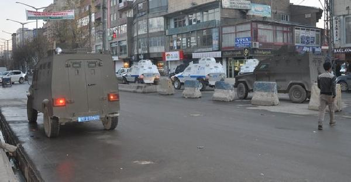 Yüksekova\'da Gösteri