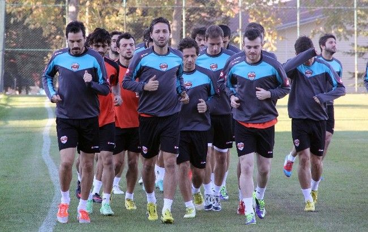 Adanaspor\'da Gaziantep Büyükşehir Belediyespor Maçı Hazırlıkları