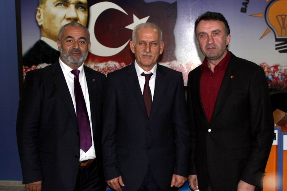 AK Parti\'de Başvuru Yoğunluğu