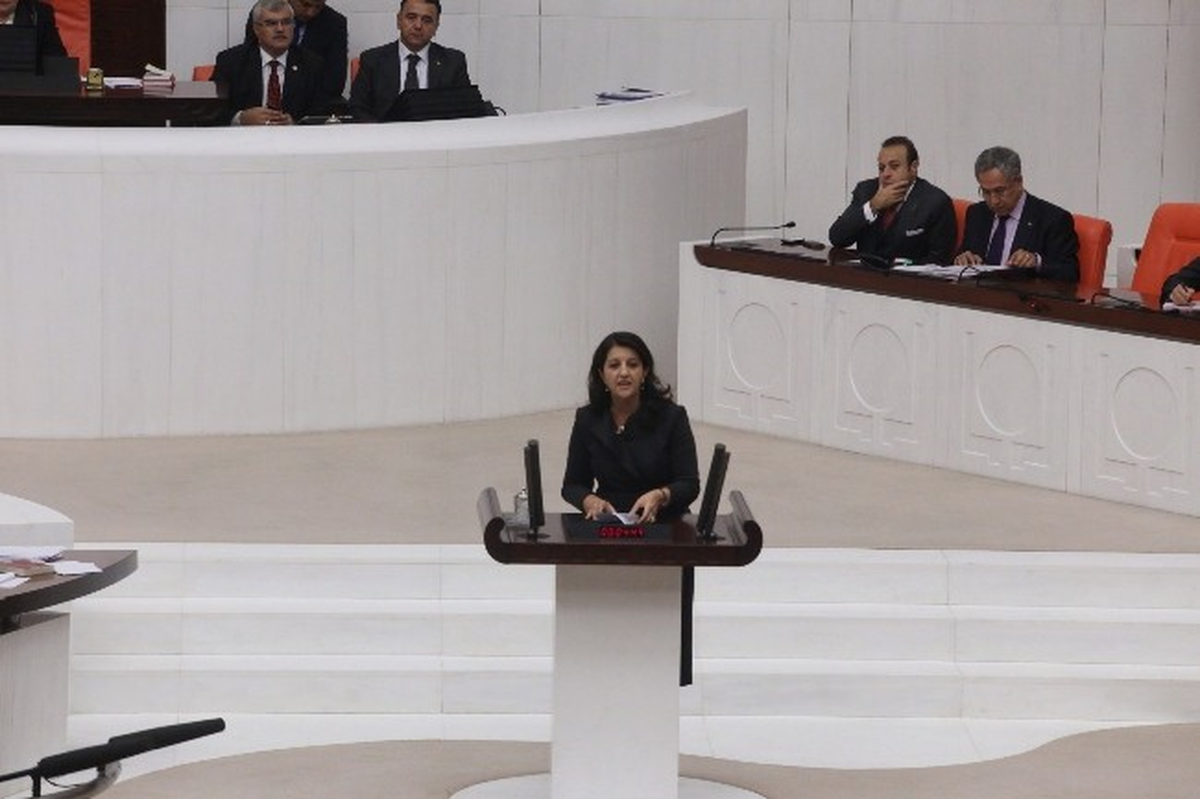 Ak Partili Başörtülü Milletvekilleri Genel Kurul\'da