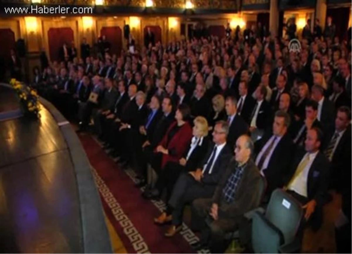 Avusturya Cumhurbaşkanı Fischer\'e "İsa Bey İshakoviç" ödülü
