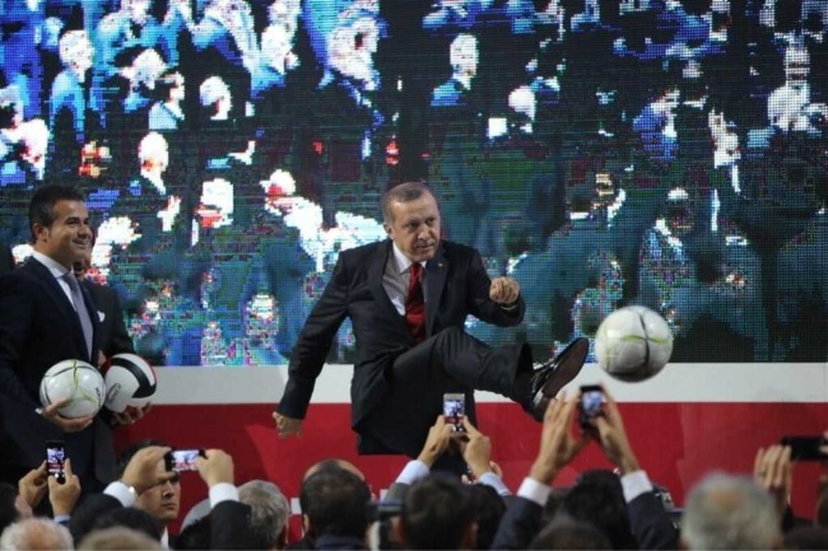 Bakan Kılıç Başbakan\'ın Toplu Fotoğrafını Paylaştı
