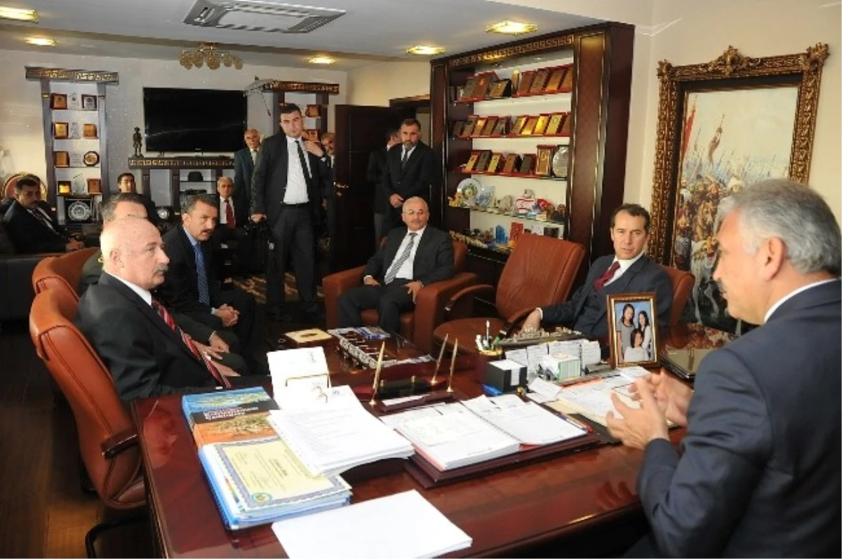 Başbakan Erdoğan\'ın Ziyareti Öncesi Ankara Valisi Yüksel Kızılcahamam\'da Güvenlik Toplantısı Yaptı