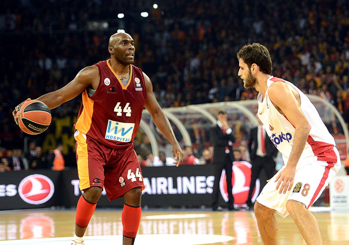 Unicaja Malaga: 84 Galatasaray Liv Hospital: 57