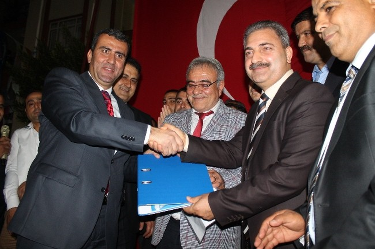 Bekir Altan AK Parti\'den Aday Adaylığı Başvurusu Yaptı