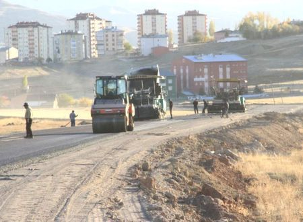 Sivas Belediye Başkanı Ürgüp, Esentepe TOKİ Yolunu İnceledi