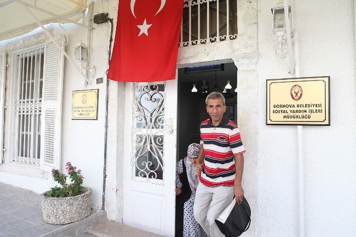 Bornova Belediyesi Halkı Kucaklıyor