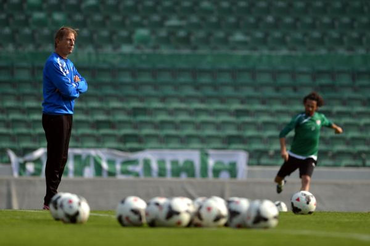Bursaspor Teknik Direktörü Chrıstoph Daum: Fenerbahçe Bizi Ciddiye Almazsa Şansımız Var