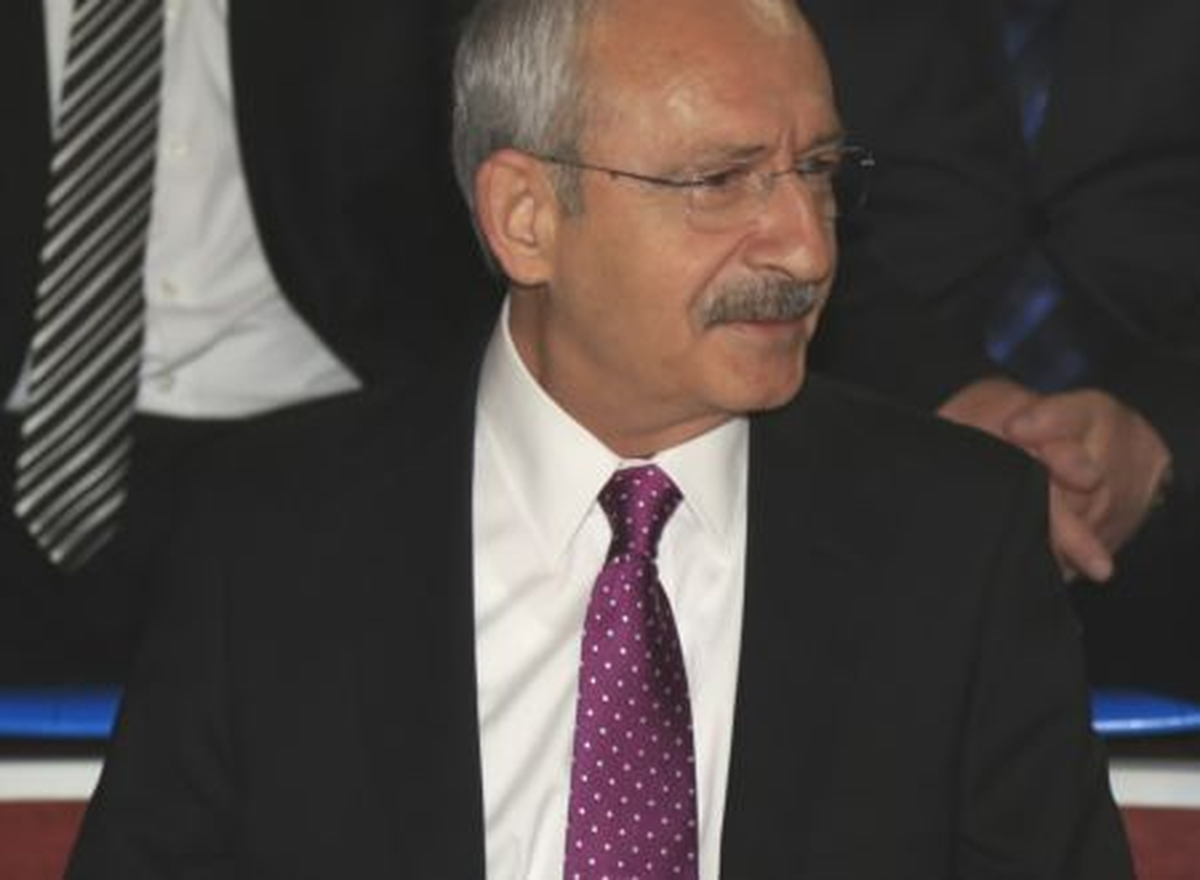 Kılıçdaroğlu, CHP\'li Kadın Milletvekilleriyle Yemek Yedi